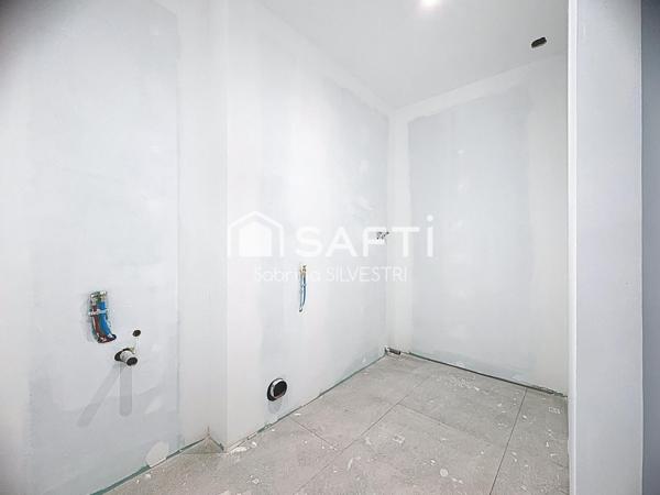 Idéal investiseur Maison de village divisé en deux appartements avec terrain non attenant