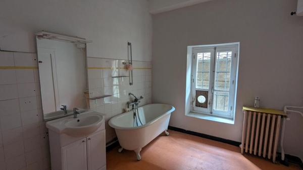 Maison Le Pont De Beauvoisin 6 pièce(s) 125 m2