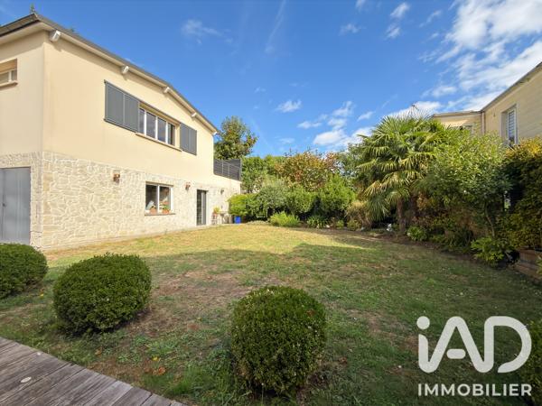 Maison à vendre 7 pièces 148,22 m² Saint-Maur-des-Fossés