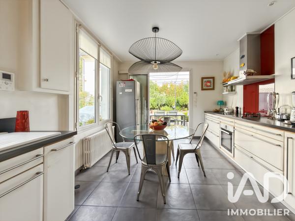Maison à vendre 7 pièces 148,22 m² Saint-Maur-des-Fossés