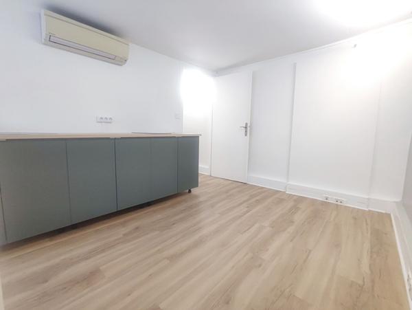 Bureaux à louer - 92 m2 - traversant