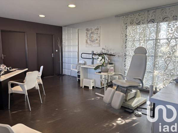 Maison 4 pièces de 100 m² à Fargues-Saint-Hilaire (33370)