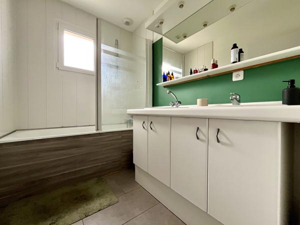 Maison 4 pièces - 83 m² Exclusivité efficity