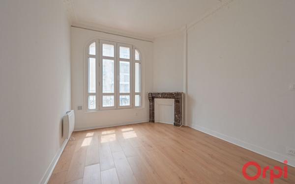 Appartement à louer    2 pièces • 38 m2 Clichy