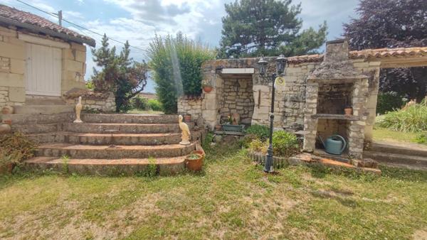 Charmante maison en pierre de 180 m² à Loudun