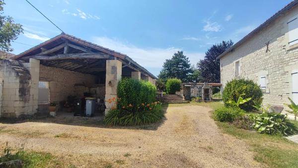Charmante maison en pierre de 180 m² à Loudun