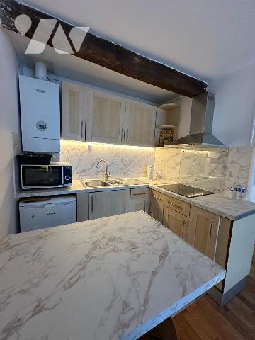 Duplex en très bon état situé 28 rue de Nantes, PARIS 19eme.