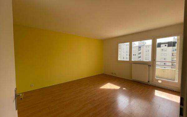 Appartement à louer    1 pièce •  Créteil