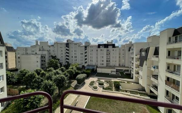 Appartement à louer    1 pièce •  Créteil