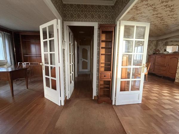 MAISON SUR SOUS-SOL PROCHE CENTRE NEUVILLE DE POITOU