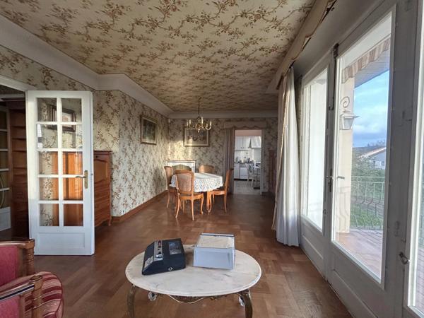 MAISON SUR SOUS-SOL PROCHE CENTRE NEUVILLE DE POITOU
