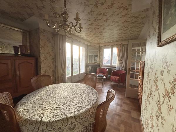 MAISON SUR SOUS-SOL PROCHE CENTRE NEUVILLE DE POITOU