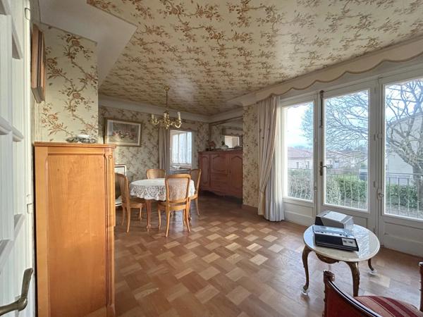 MAISON SUR SOUS-SOL PROCHE CENTRE NEUVILLE DE POITOU