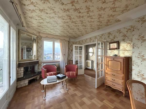 MAISON SUR SOUS-SOL PROCHE CENTRE NEUVILLE DE POITOU