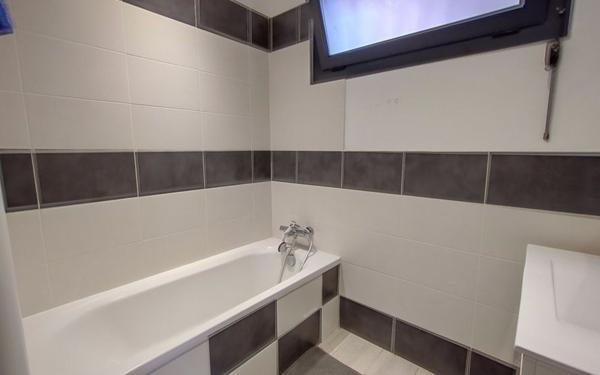 Maison à vendre    4 pièces •  Le Teich