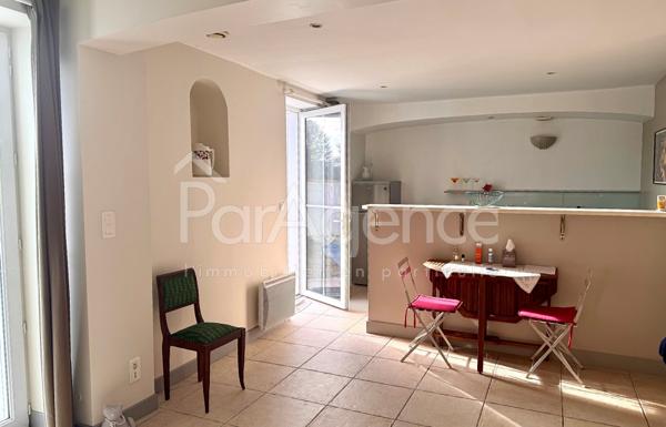 Maison charentaise 4 chambres - Parfait état - Piscine