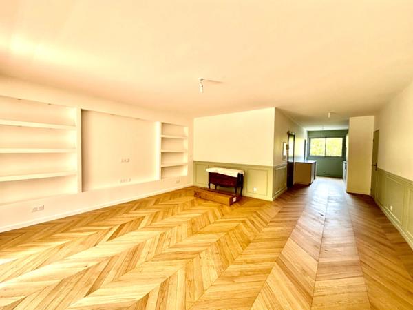 Marseille 9ème, T3 de 80M2 Traversant avec Terrasse de 11m2 + cave (place de parking en SUS)