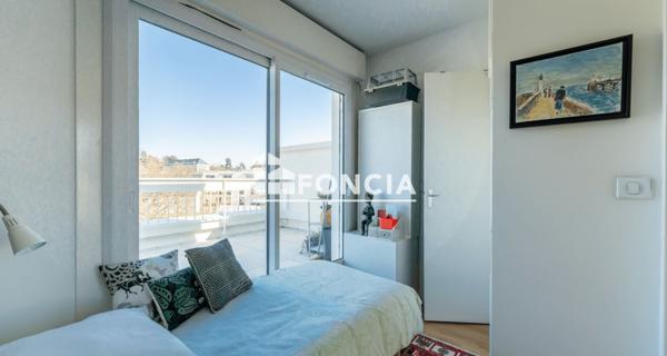 À vendre Appartement 5 pièces 81.28 m² - Versailles 78000