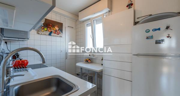 À vendre Appartement 5 pièces 81.28 m² - Versailles 78000