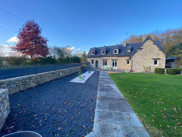 Maison d'exception à vendre à Plélan-le-Petit - 182 m² sur 16 000 m² de terrain