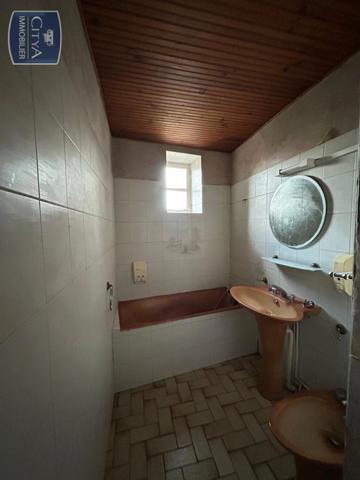 Maison à vendre 6 pièces 153.34m² Saint-Martin-d'Estréaux (42620)