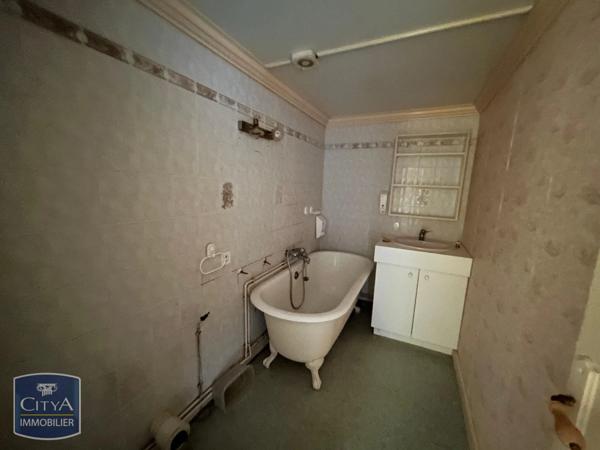 Maison à vendre 6 pièces 153.34m² Saint-Martin-d'Estréaux (42620)