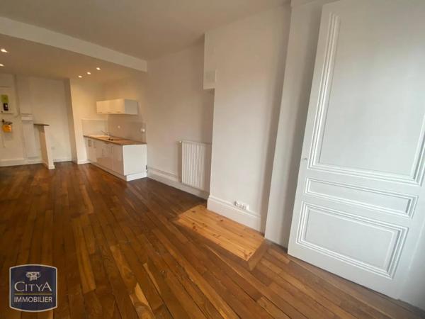 Appartement à louer 1 pièce 45.91m²