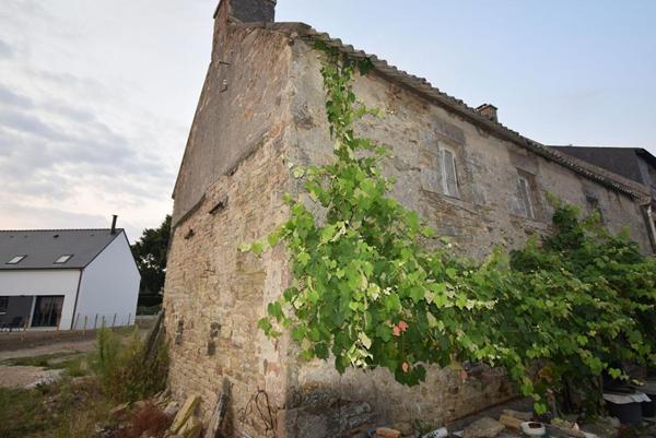 Maison en pierre à rénover Mellac 4 pièce(s) 120 m2