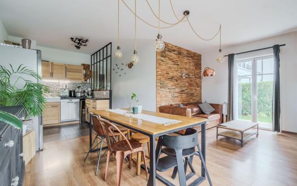 Appartement à vendre    3 pièces • 70 m2 Chessy