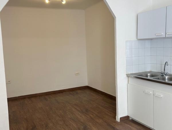 Location Appartement 1 pièce Trets (13530) - AU CALME