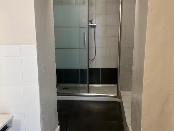 Location Appartement 1 pièce Trets (13530) - AU CALME