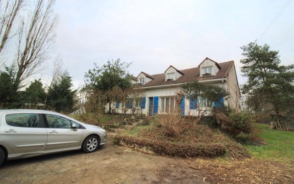 Maison à vendre    7 pièces •  Château-Renard