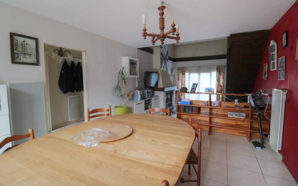 Maison à vendre    7 pièces •  Château-Renard