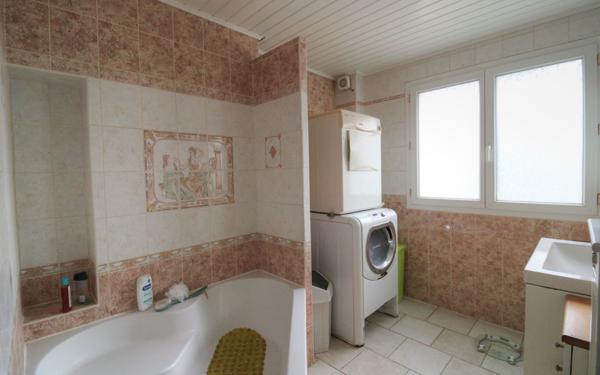 Maison à vendre    7 pièces •  Château-Renard