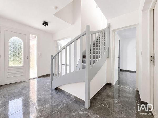 Maison à vendre 6 pièces 180 m² Ozoir-la-Ferrière