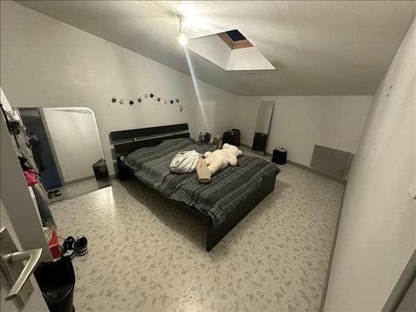 Immeuble à vendre |  Coulonges-sur-l'Autize |  176 m²