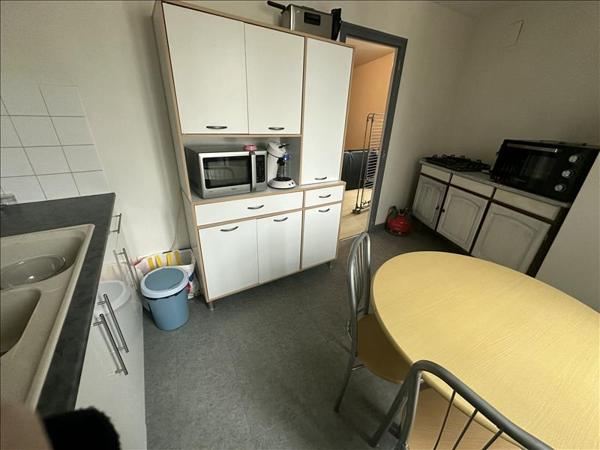 Immeuble à vendre |  Coulonges-sur-l'Autize |  176 m²