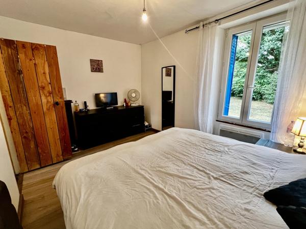 Maison de 3 chambres magnifiquement rénovée avec une petite maison attenante d'une chambre.