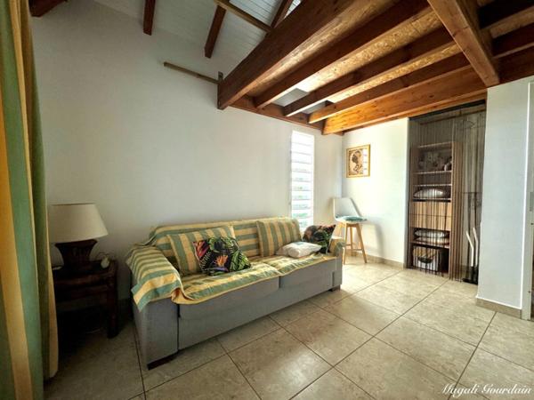 ENSEMBLE IMMOBILIER FORT POTENTIEL DE RENTABILITE - SAINT FRANCOIS