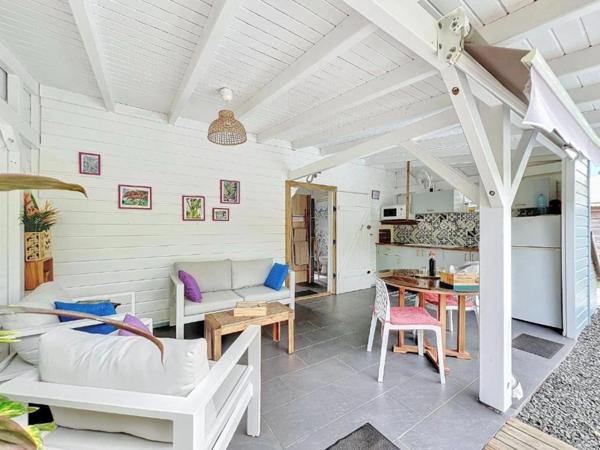 ENSEMBLE IMMOBILIER FORT POTENTIEL DE RENTABILITE - SAINT FRANCOIS