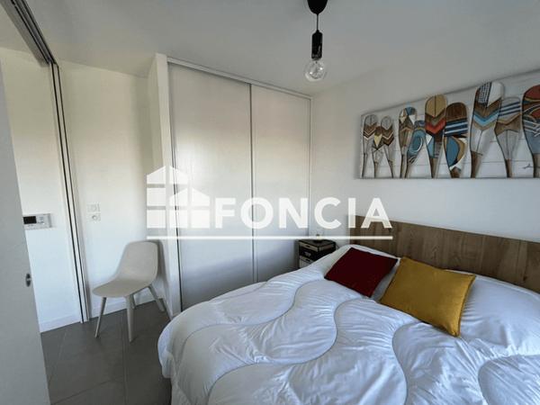 Location Appartement meublé 2 pièces 36.77 m² - 12 RUE HENRI AMEL La Rochelle 17000