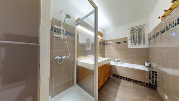 Maison 5 pièce(s) 137 m2