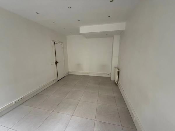Location Local commercial 1 pièces 26 m2 à Paris 5