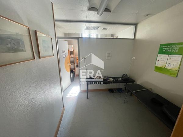 À VENDRE : Local avec Piscine - Hyper Centre de Tarbes