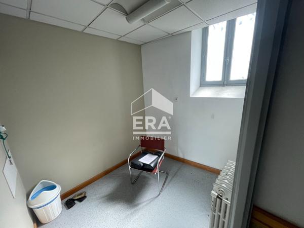 À VENDRE : Local avec Piscine - Hyper Centre de Tarbes