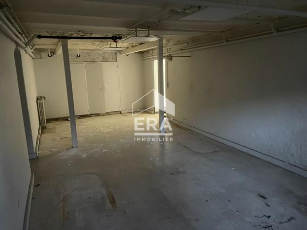 À VENDRE : Local avec Piscine - Hyper Centre de Tarbes