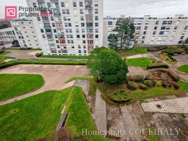 Appartement 3 pièce(s) 92 m2 - CAVE et Emplacement PRIVATIF