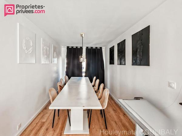 Appartement 3 pièce(s) 92 m2 - CAVE et Emplacement PRIVATIF