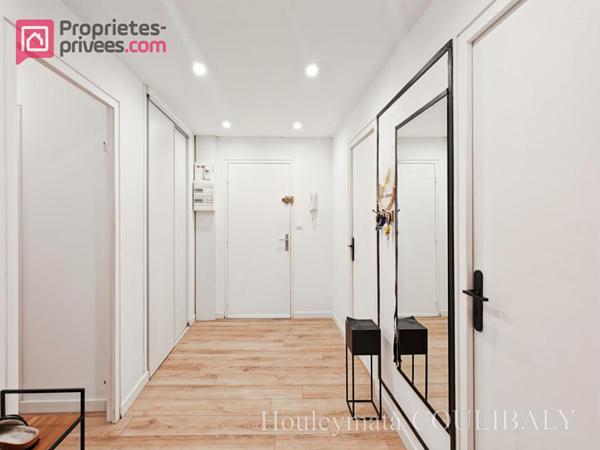 Appartement 3 pièce(s) 92 m2 - CAVE et Emplacement PRIVATIF