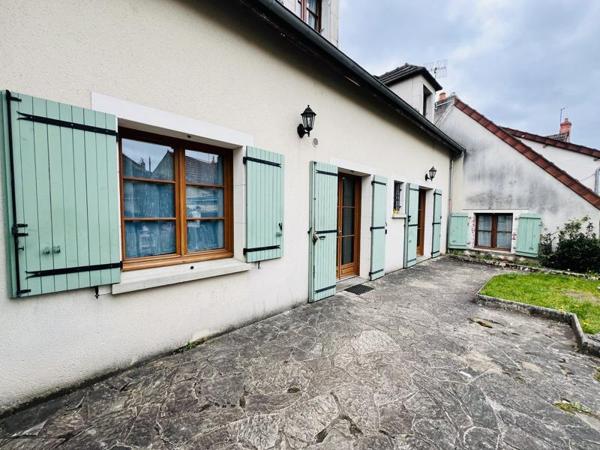 Maison à vendre |  Saint-Amand-Montrond |  6 pièces | 155 m²